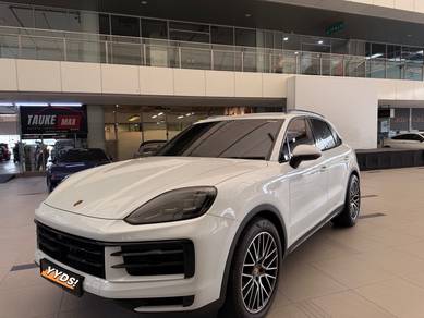 Porsche Cayenne BASE in Sungai Besi, KUL