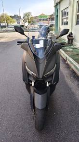 Yamaha XMAX