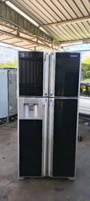 peti ais HITACHI with water Dispenser 