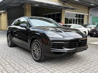 2022 Porsche Cayenne STANDARD
