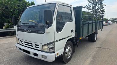2014 ISUZU NPR66 17Ft Kargo Am 5000KG Diesel Hijau