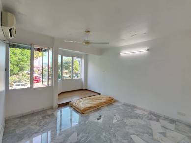 Apartment For Sale in Lavinia Apartments