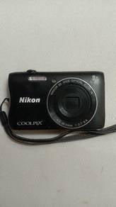 nikon coolpix S3700