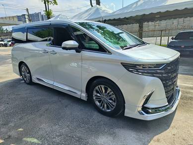 Toyota Alphard Z in Old Klang Road, KUL