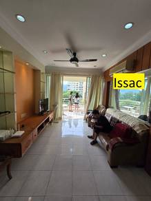 Condominium For Rent in Gold Coast