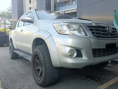 Toyota Hilux G in Kota Kinabalu, SBH