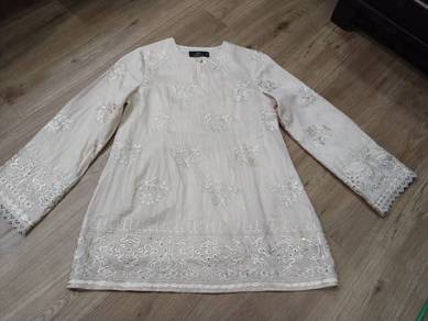 Baju Kurung Moden Gene Martino
