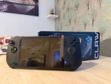 MSI Claw A1M Ultra 7 Handheld Console