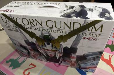 BANDAI PG 1/60 RX-0 Unicorn Gundam - Unassembled
