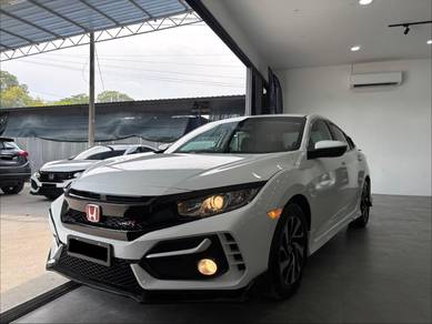 Honda Civic i-VTEC in Bukit Minyak, PNG