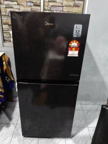 Peti Ais 2 Pintu Midea 200L Untuk Dilepaskan 
