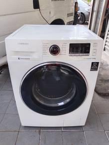 Samsung front load hot washer washing machine 8.k