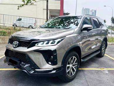 Toyota Fortuner SRZ in Desa Petaling, KUL