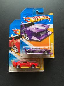 Hot Wheels 2012 Mad Manga Set