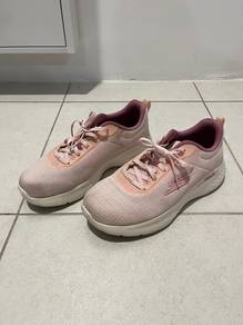 2nd hand Skechers
