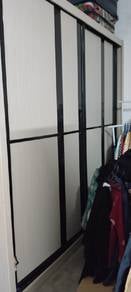 Almari pakaian untuk dijual