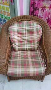 Kerusi Rotan Vintage 1+1+Meja Tepi
