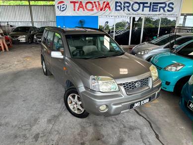 Nissan X-Trail COMFORT in Senai, JHR