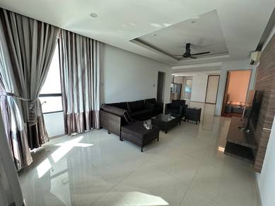 Condominium For Rent in Bay 21