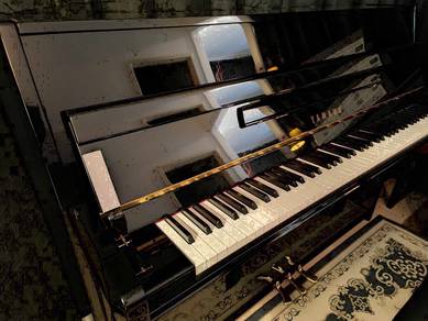 YAMAHA M108 Piano LIKE NEW OneDaySale