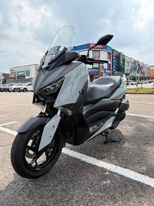 Yamaha XMAX