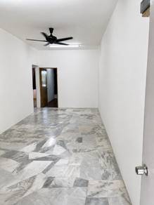 Apartment For Sale in Grandview Heights