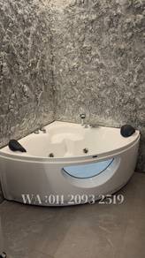 95% new luxury jacuzzi bathtub✨Fully functional