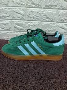 uk8.5 Adidas Gazelle Sneakers