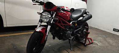 Ducati Monster 796