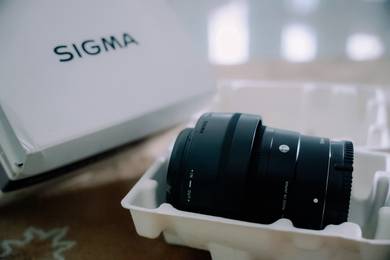 Lens Sigma 30mm F1.4 DC DN (dapat kotak sekali)