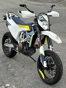 Husqvarna 701 Supermoto