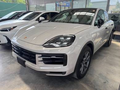 2024 Porsche Cayenne BASE