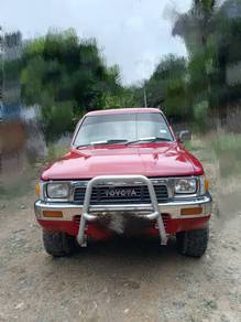 Toyota Hilux SURF SSR-X PREMIUM SELECTION in Tambunan, SBH
