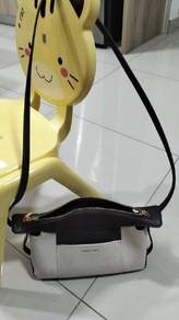 hand bag