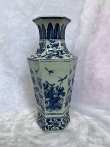 Vintage Chinese Blue & White Hexagonal Vase