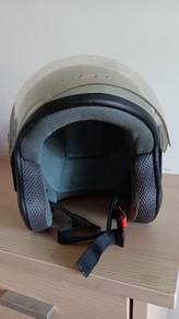 Motor cycle helmet