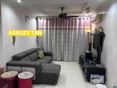 Condominium For Sale in N-Park Condominium