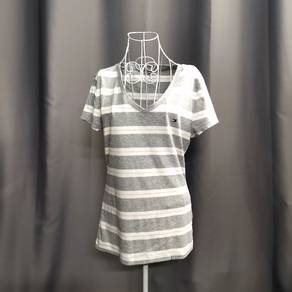 Tommy Hilfiger Women's Cotton Striped V Neck T-Shi
