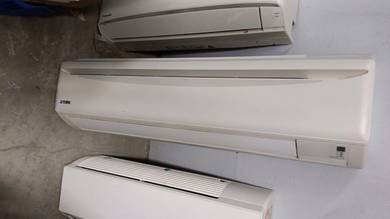 [Used] York 2.5HP / Wall Mounted / R22 / Indoor