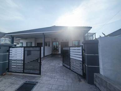 Semi-Detached House For Sale in Telok Mas,MLK