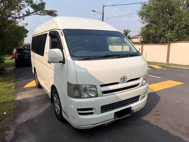 Toyota Hiace in Bandar Kinrara, SGR
