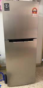 Peti Ais Haier 2Pintu