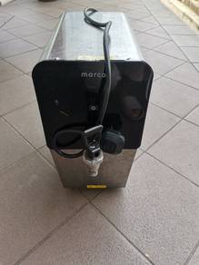 water dispenser 