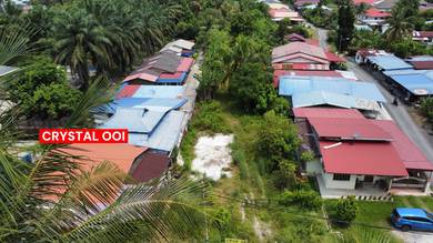 Others Land in Simpang Ampat, PNG