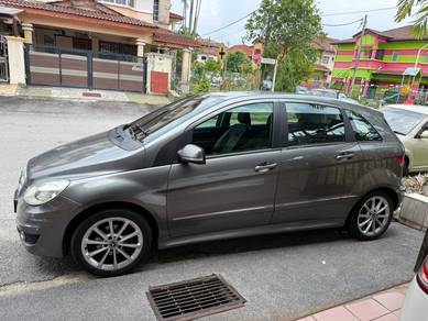 Mercedes Benz B180 180 (CBU) in Bangi, SGR