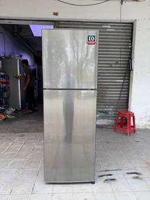 2 Door Sharp Peti ais Fridge224Ltr