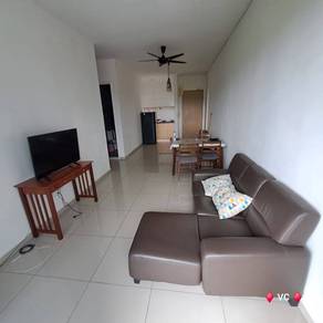 Condominium For Rent in Riverside Residence