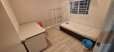 Room in Sri Petaling, KUL