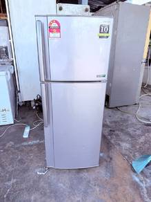 peti ais dua pintu 255liter 