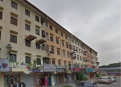 Apartment For Sale in Goodyear Court 4